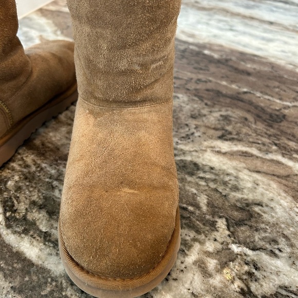 UGG Florence style boots, size 4 (have wear, see photos) - Picture 2 of 9